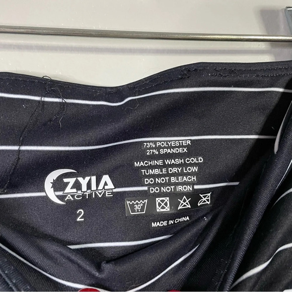 Zyia Active Striped Crop Athletic Athleisure Loungewear Leggings w/ Pockets 2 - Picture 3 of 8